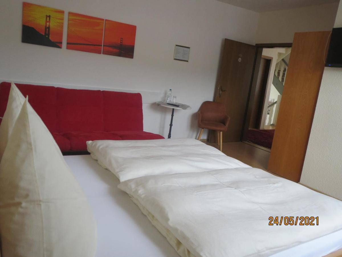 Hotel Und Gaestehaus Gute Quelle Кохем Экстерьер фото